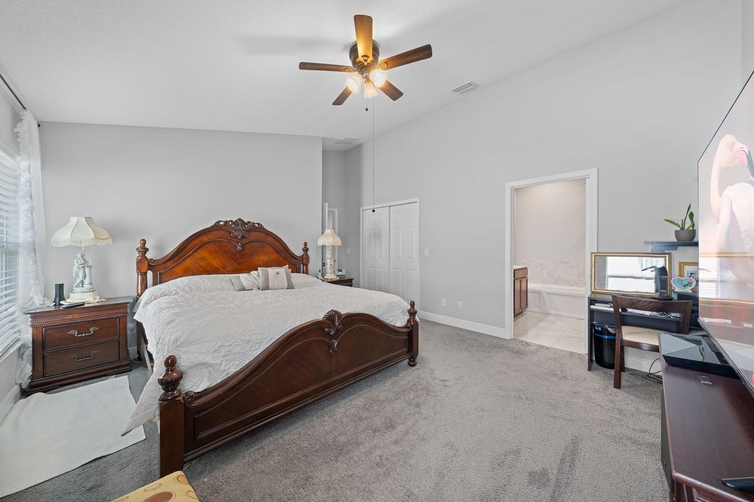 For Sale: $374,500 (4 beds, 2 baths, 1796 Square Feet)