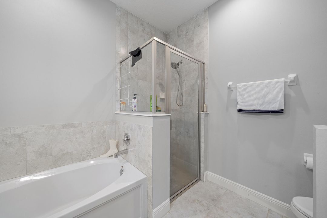 For Sale: $374,500 (4 beds, 2 baths, 1796 Square Feet)