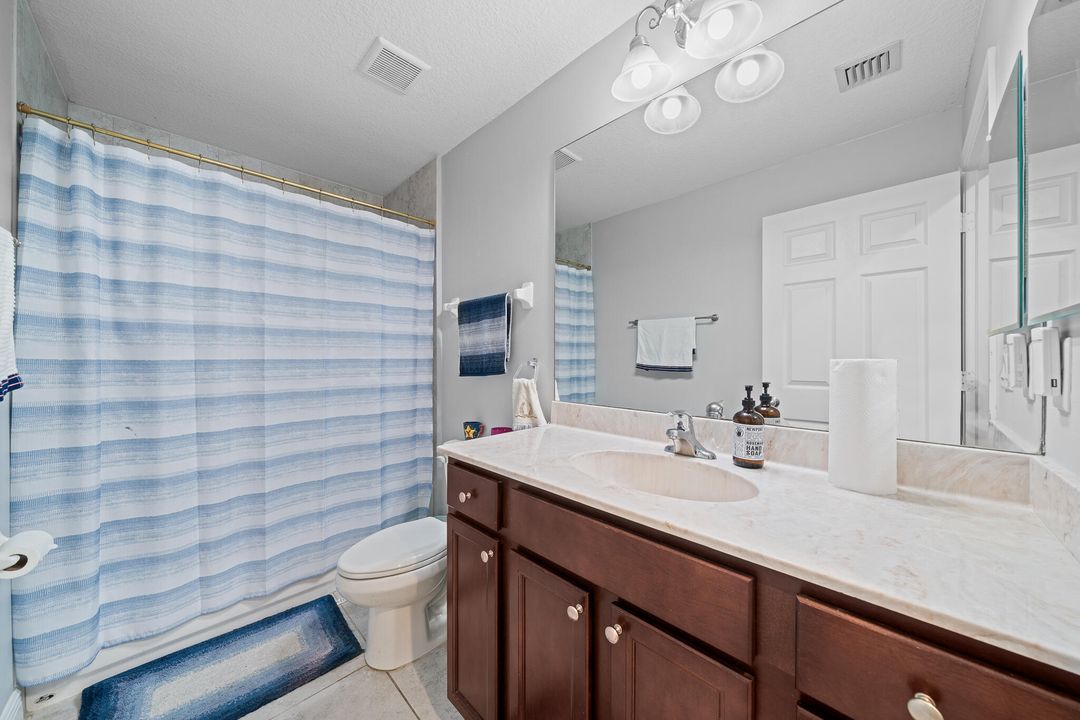 For Sale: $374,500 (4 beds, 2 baths, 1796 Square Feet)