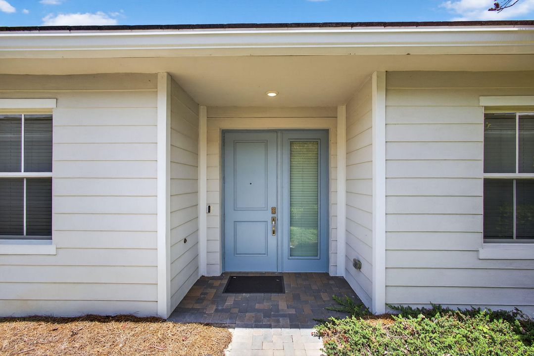 合同活跃: $495,000 (3 贝兹, 2 浴室, 1925 平方英尺)