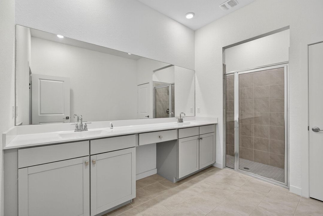 合同活跃: $495,000 (3 贝兹, 2 浴室, 1925 平方英尺)