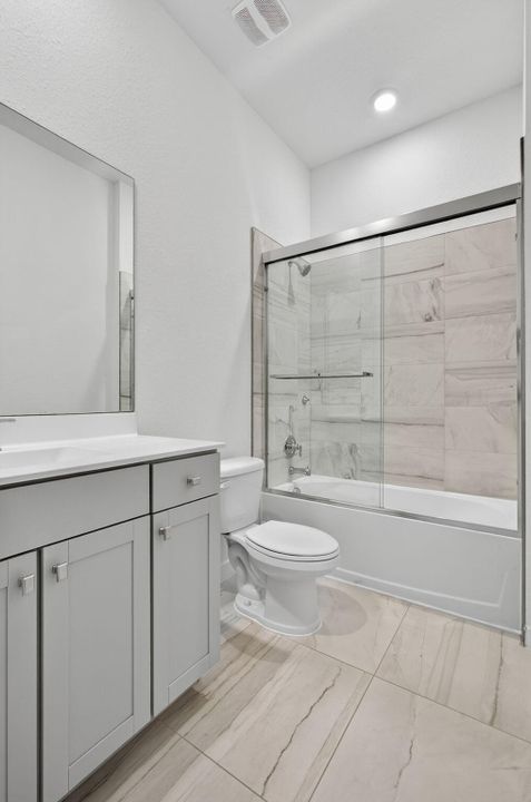 合同活跃: $495,000 (3 贝兹, 2 浴室, 1925 平方英尺)