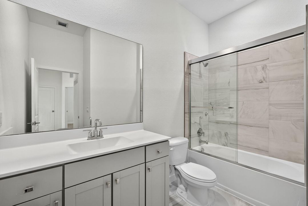 合同活跃: $495,000 (3 贝兹, 2 浴室, 1925 平方英尺)