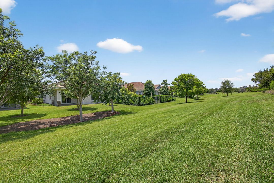 合同活跃: $495,000 (3 贝兹, 2 浴室, 1925 平方英尺)