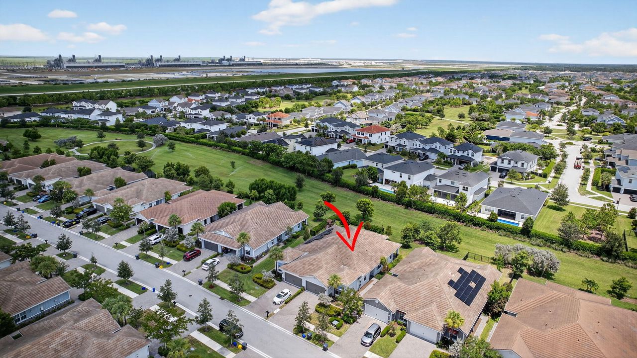 合同活跃: $495,000 (3 贝兹, 2 浴室, 1925 平方英尺)