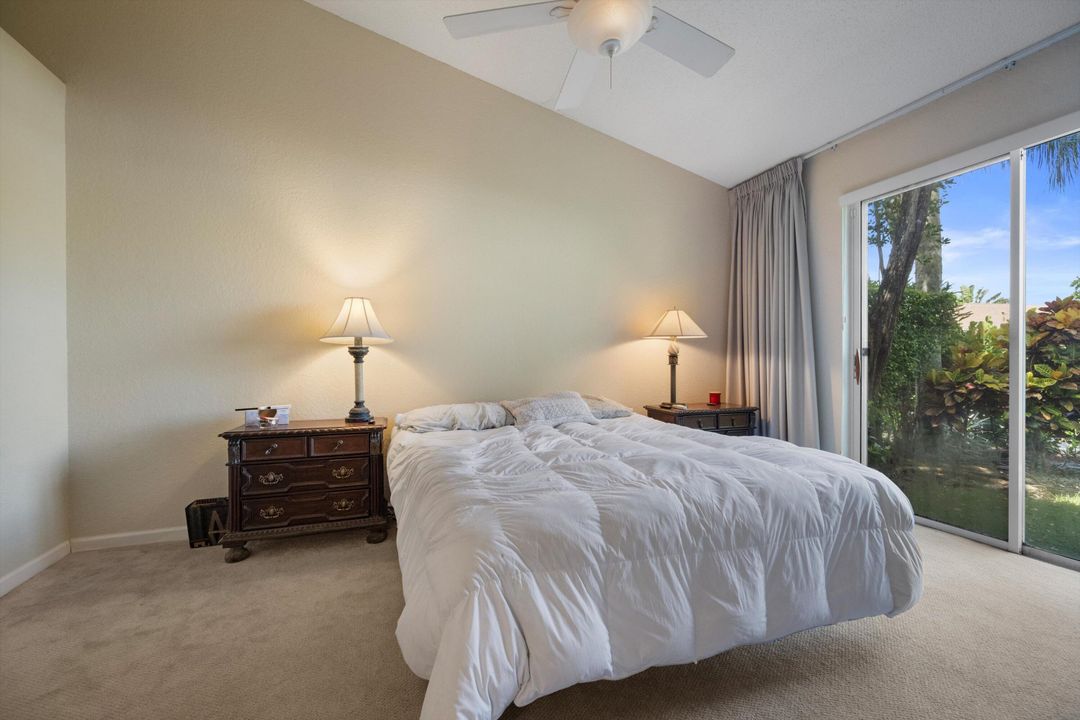 Под контрактом: $8,000 (2 спален, 2 ванн, 1910 Квадратных фут)