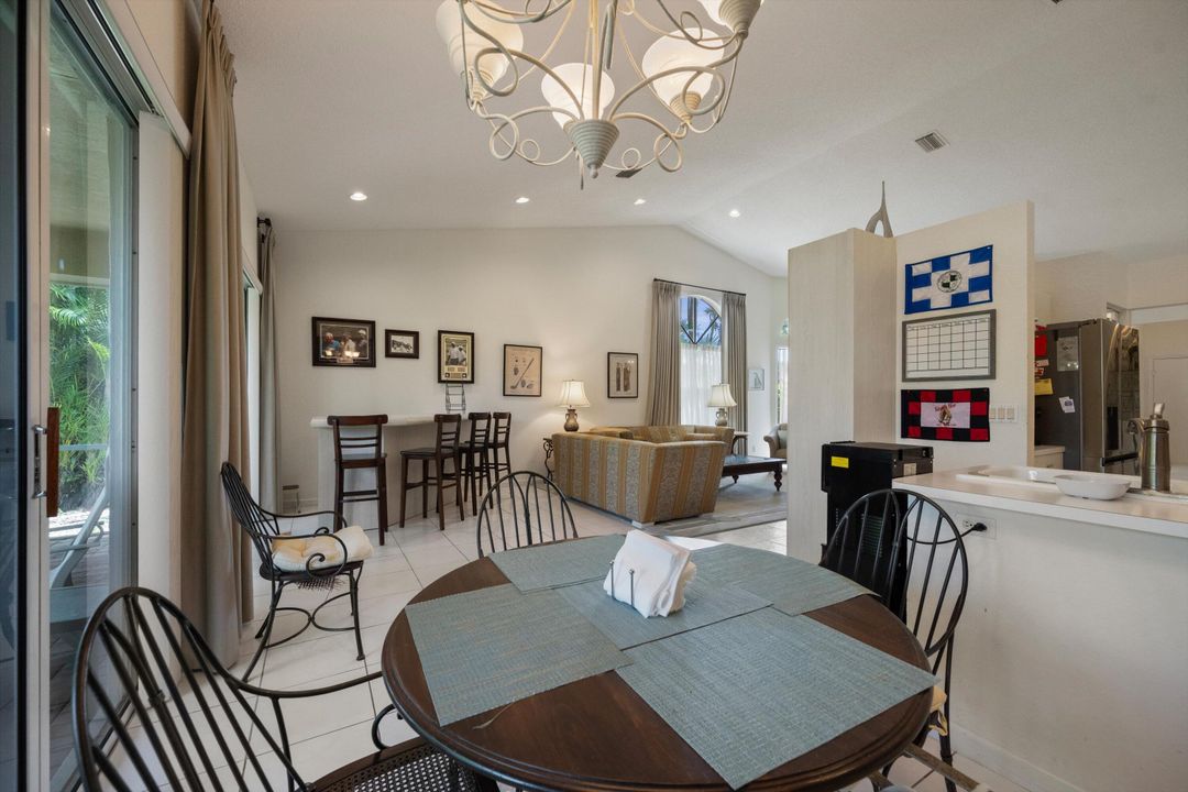 Под контрактом: $8,000 (2 спален, 2 ванн, 1910 Квадратных фут)