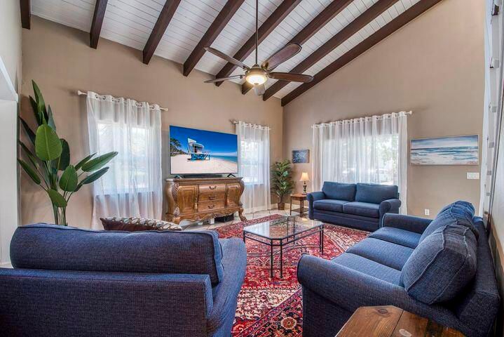 На продажу: $1,398,990 (0 спален, 0 ванн, 4120 Квадратных фут)