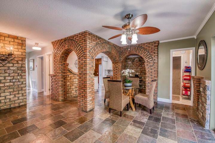 На продажу: $1,398,990 (0 спален, 0 ванн, 4120 Квадратных фут)