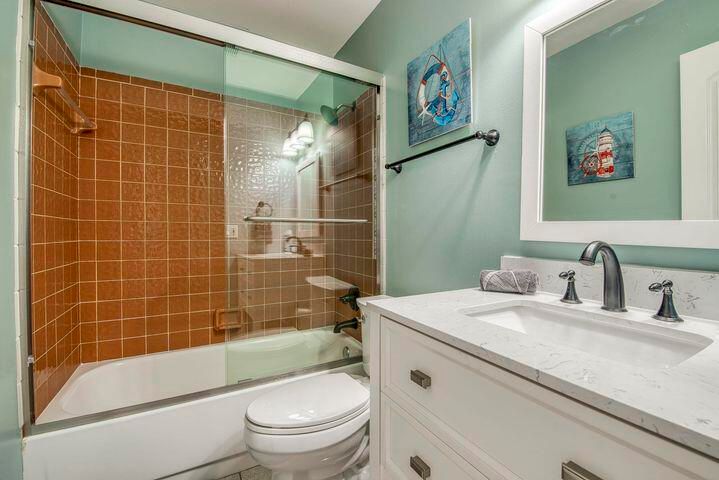 На продажу: $1,398,990 (0 спален, 0 ванн, 4120 Квадратных фут)