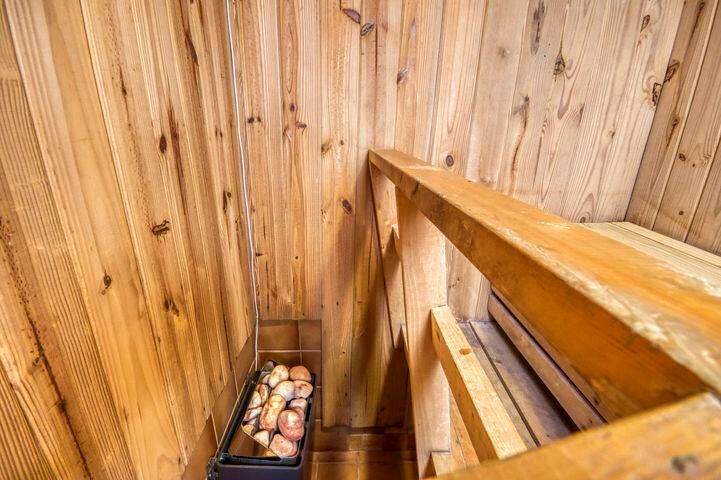 На продажу: $1,398,990 (0 спален, 0 ванн, 4120 Квадратных фут)