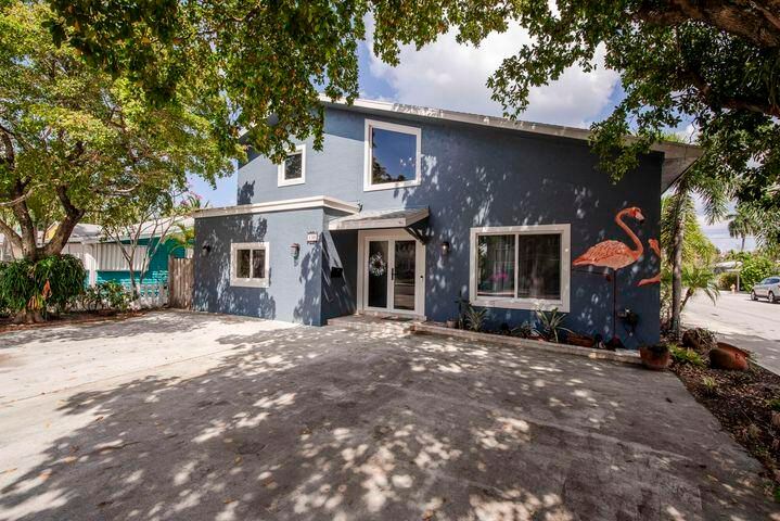 На продажу: $1,398,990 (0 спален, 0 ванн, 4120 Квадратных фут)