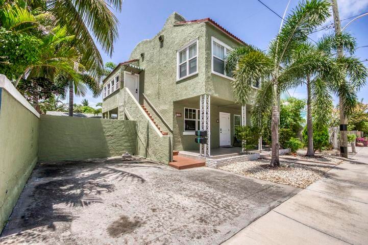 На продажу: $1,398,990 (0 спален, 0 ванн, 4120 Квадратных фут)