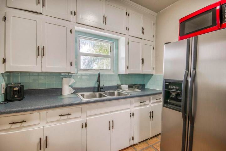 На продажу: $1,398,990 (0 спален, 0 ванн, 4120 Квадратных фут)