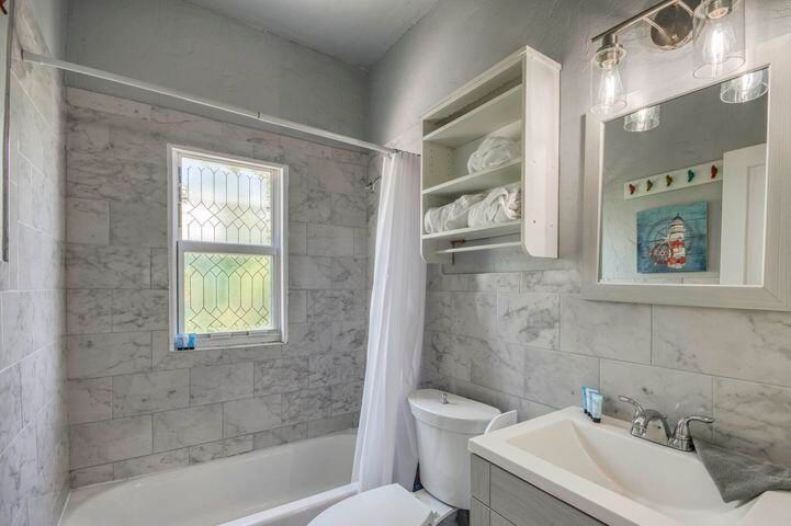 На продажу: $1,398,990 (0 спален, 0 ванн, 4120 Квадратных фут)