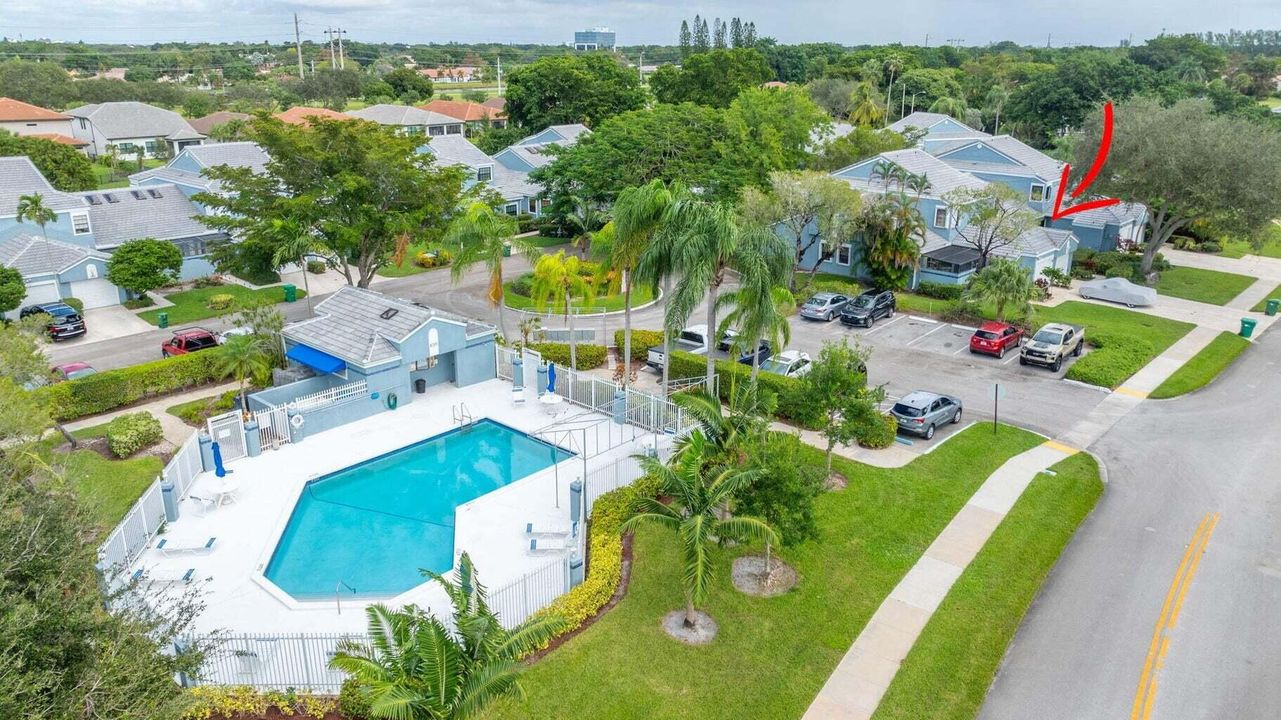 Active With Contract: $403,000 (3 beds, 2 baths, 1807 Square Feet)