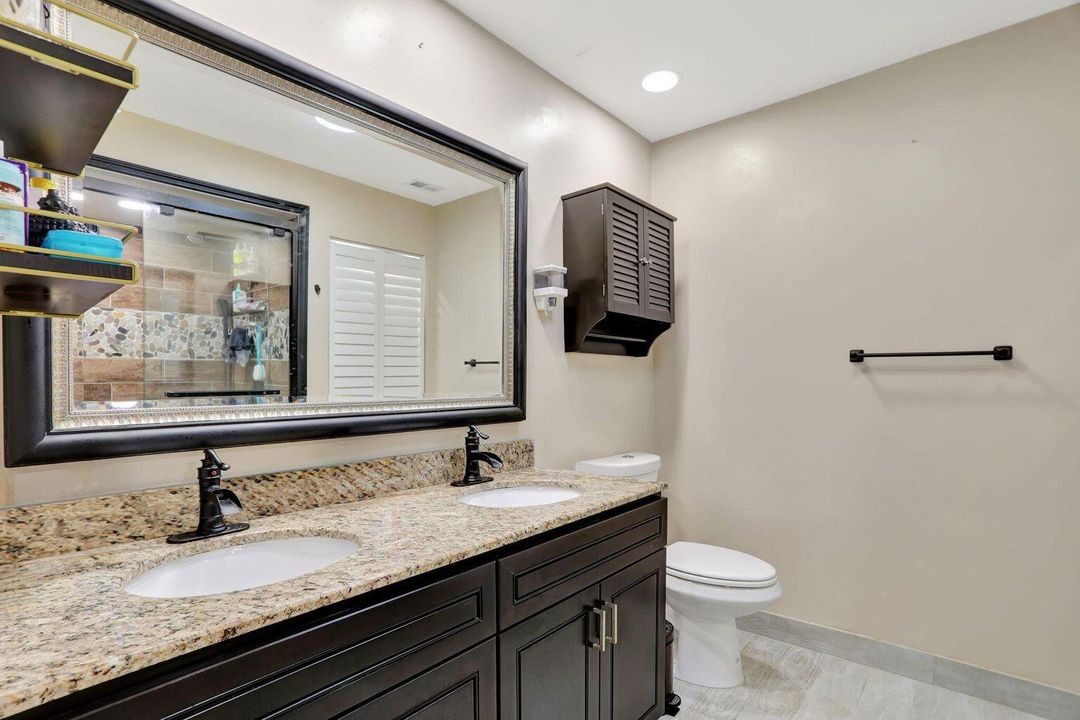 Active With Contract: $403,000 (3 beds, 2 baths, 1807 Square Feet)