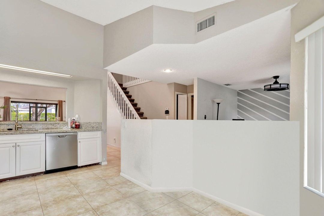 Active With Contract: $403,000 (3 beds, 2 baths, 1807 Square Feet)