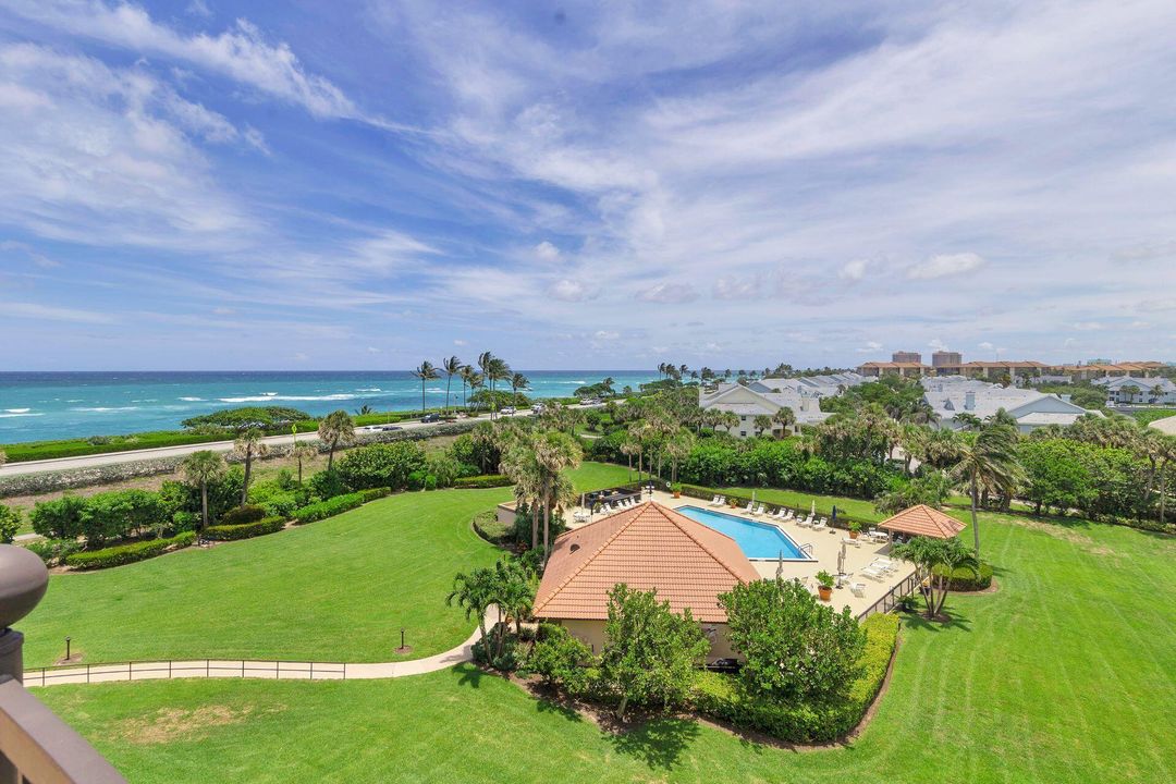 Active With Contract: $7,500 (2 beds, 2 baths, 1385 Square Feet)