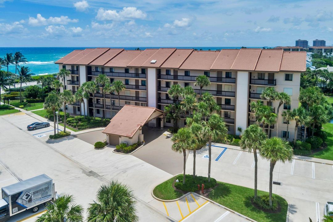 Active With Contract: $7,500 (2 beds, 2 baths, 1385 Square Feet)