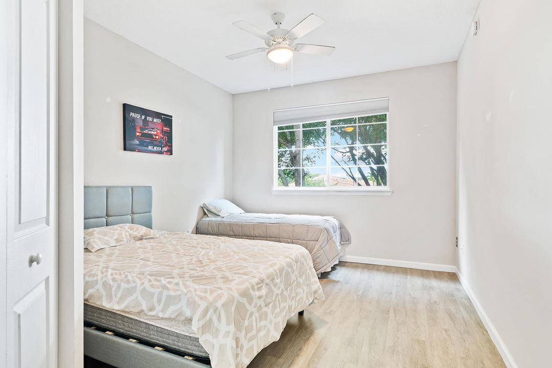 For Sale: $229,000 (1 beds, 1 baths, 820 Square Feet)