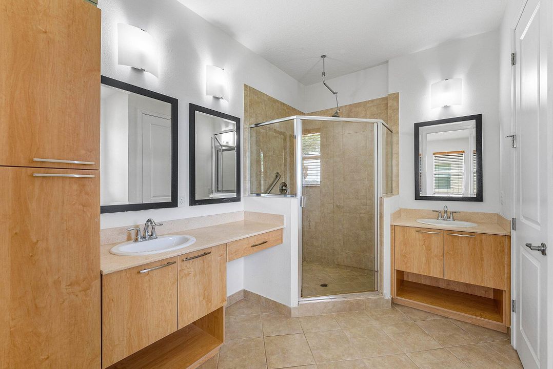 На продажу: $889,000 (3 спален, 2 ванн, 2161 Квадратных фут)