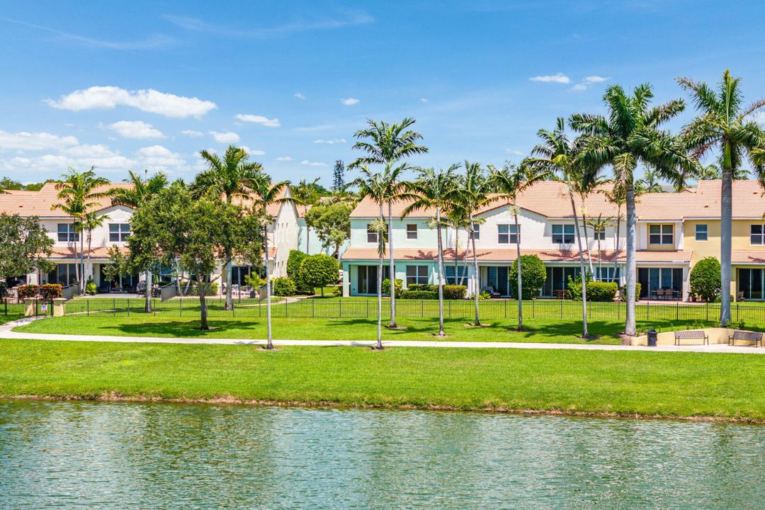 На продажу: $889,000 (3 спален, 2 ванн, 2161 Квадратных фут)