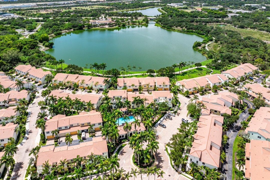 На продажу: $889,000 (3 спален, 2 ванн, 2161 Квадратных фут)