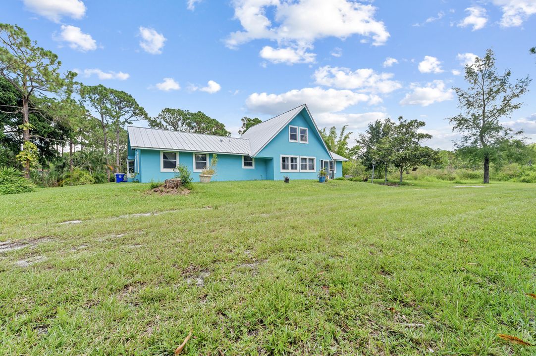 For Sale: $745,000 (2 beds, 2 baths, 2676 Square Feet)