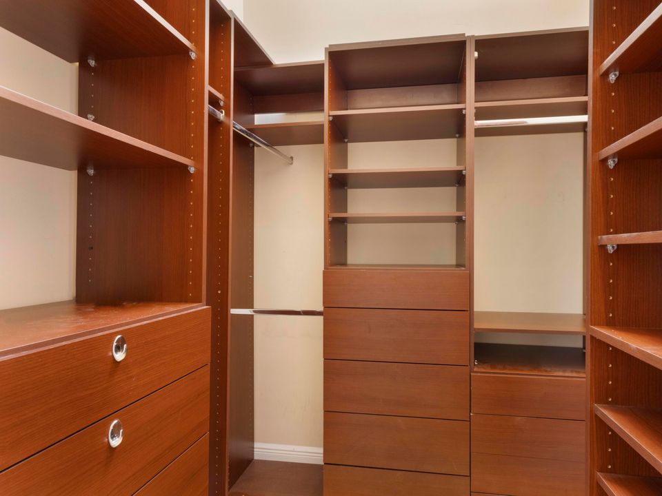 Под контрактом: $4,500 (3 спален, 2 ванн, 2803 Квадратных фут)