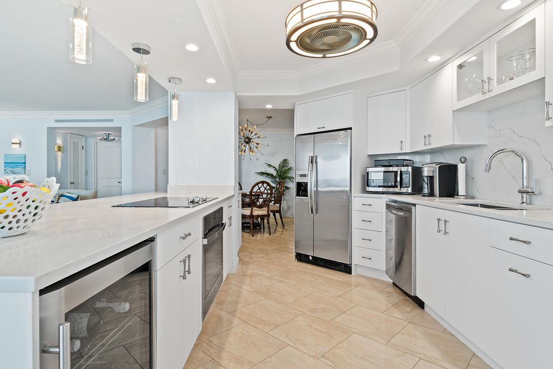 For Rent: $10,000 (2 beds, 2 baths, 1642 Square Feet)