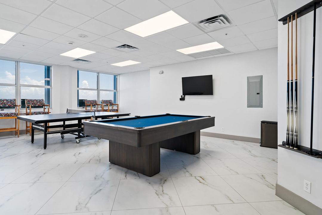 For Rent: $10,000 (2 beds, 2 baths, 1642 Square Feet)