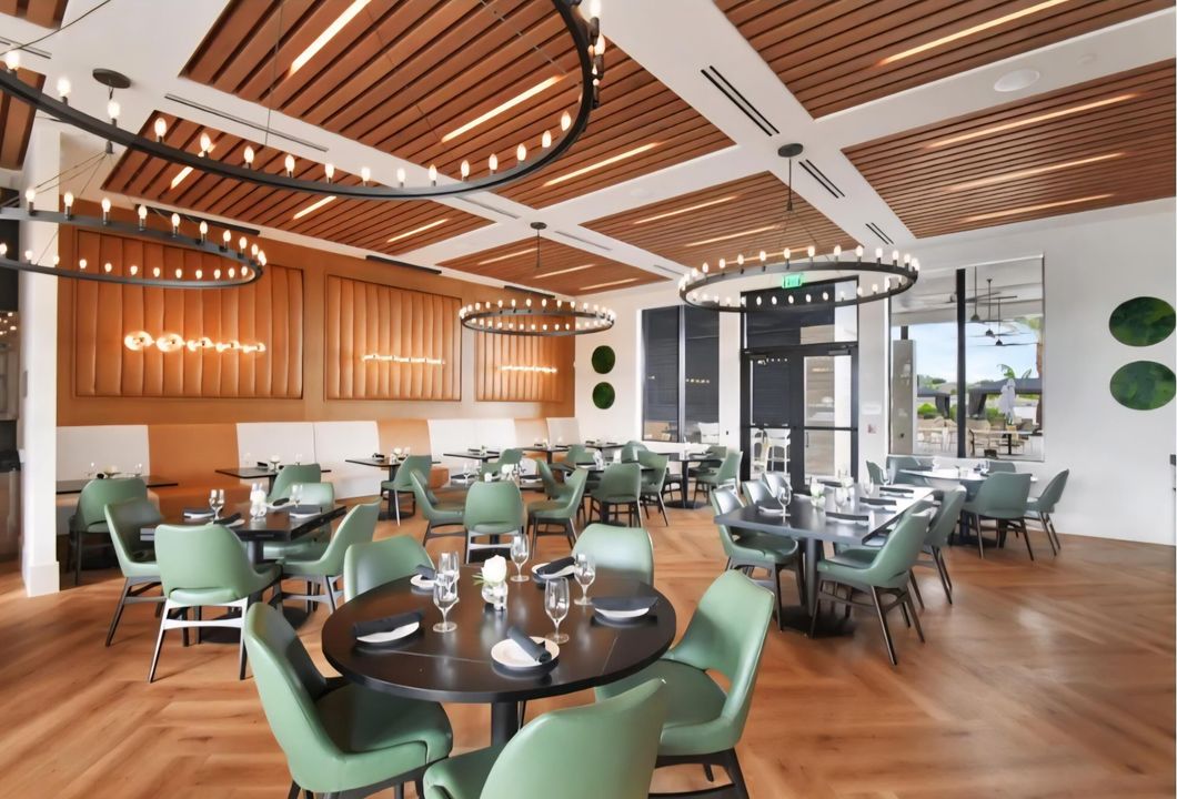 Active With Contract: $2,000,000 (5 beds, 7 baths, 4605 Square Feet)