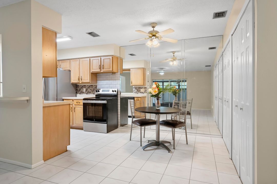 Active With Contract: $195,000 (2 beds, 2 baths, 1037 Square Feet)