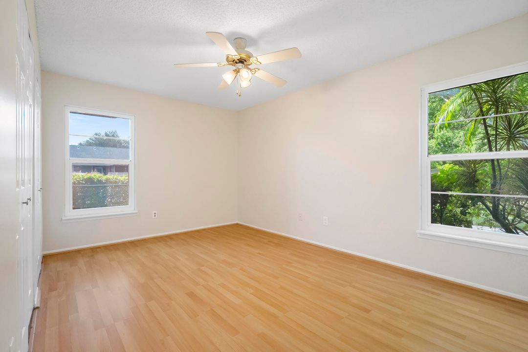 Active With Contract: $195,000 (2 beds, 2 baths, 1037 Square Feet)