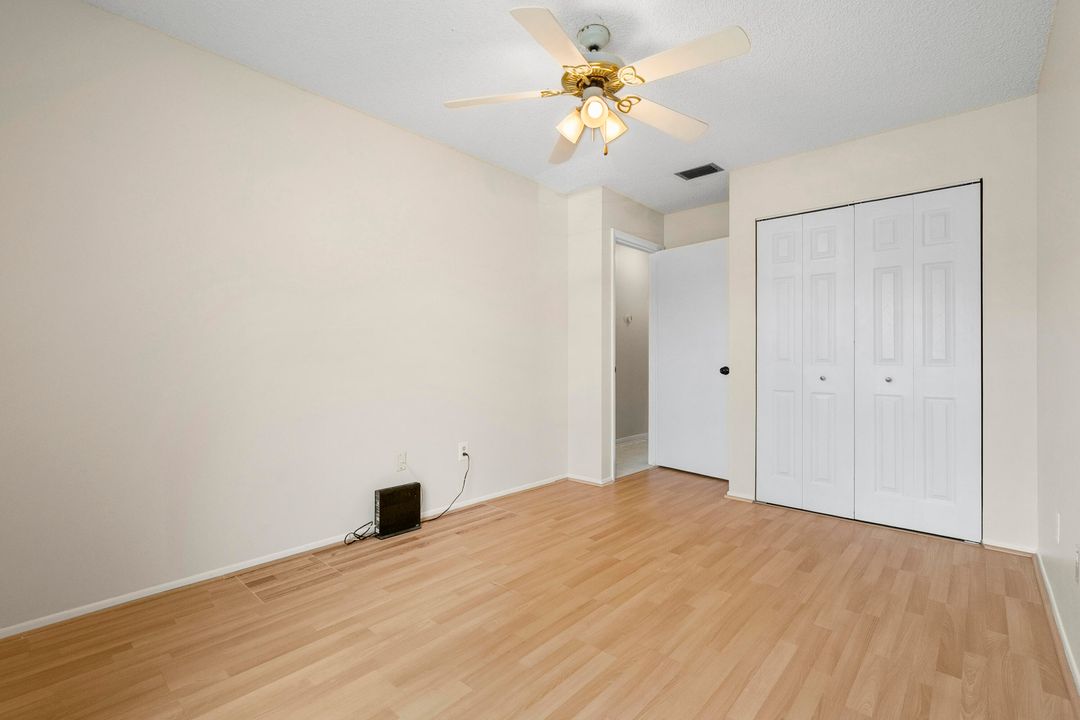 Active With Contract: $195,000 (2 beds, 2 baths, 1037 Square Feet)