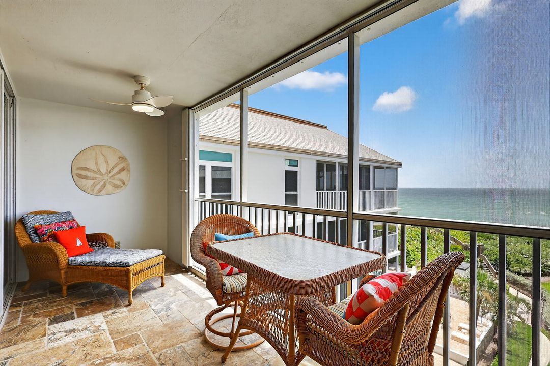 For Sale: $679,000 (1 beds, 1 baths, 1001 Square Feet)