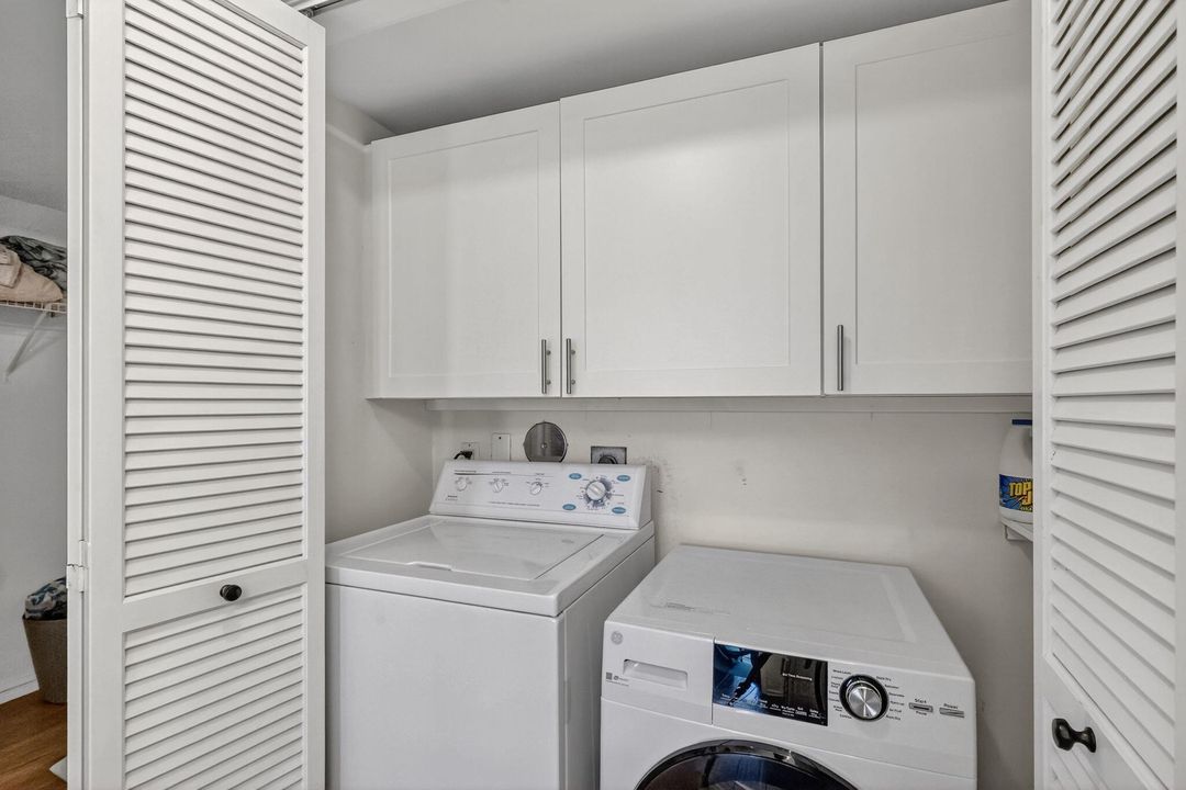 For Sale: $679,000 (1 beds, 1 baths, 1001 Square Feet)