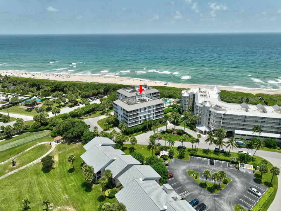 For Sale: $679,000 (1 beds, 1 baths, 1001 Square Feet)