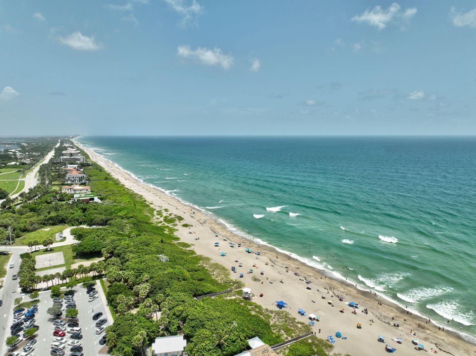 For Sale: $679,000 (1 beds, 1 baths, 1001 Square Feet)