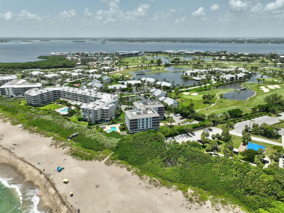 For Sale: $679,000 (1 beds, 1 baths, 1001 Square Feet)