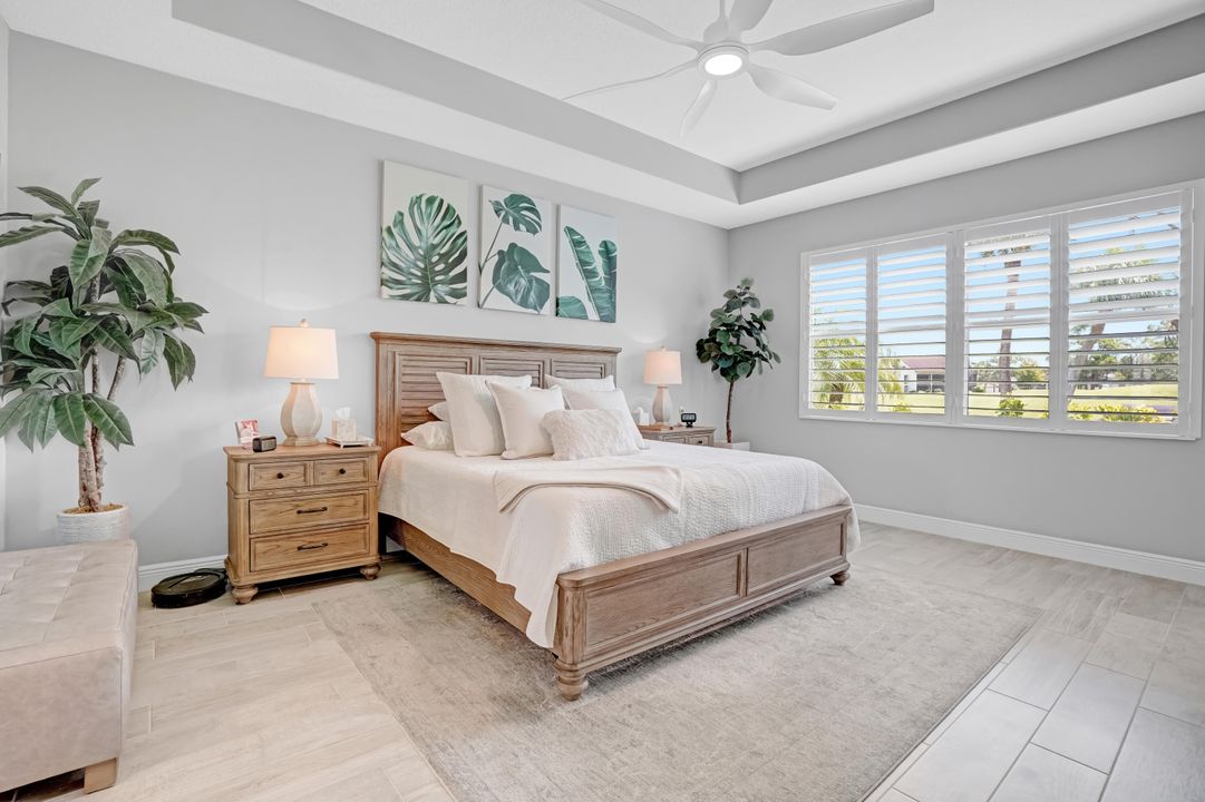 En Venta: $749,900 (3 camas, 3 baños, 2363 Pies cuadrados)