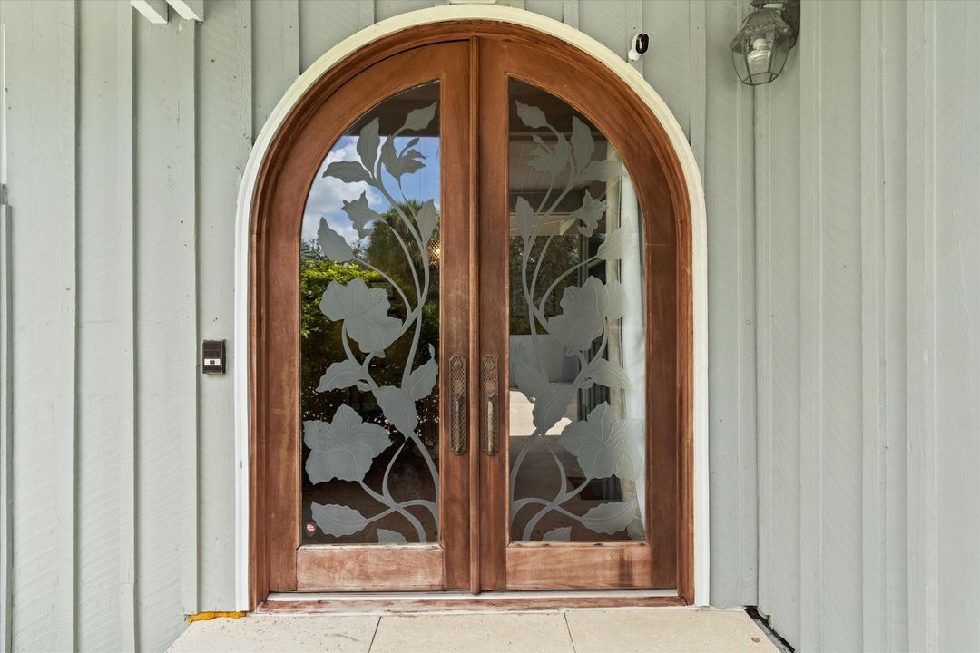 Active With Contract: $1,895,000 (4 beds, 3 baths, 3765 Square Feet)