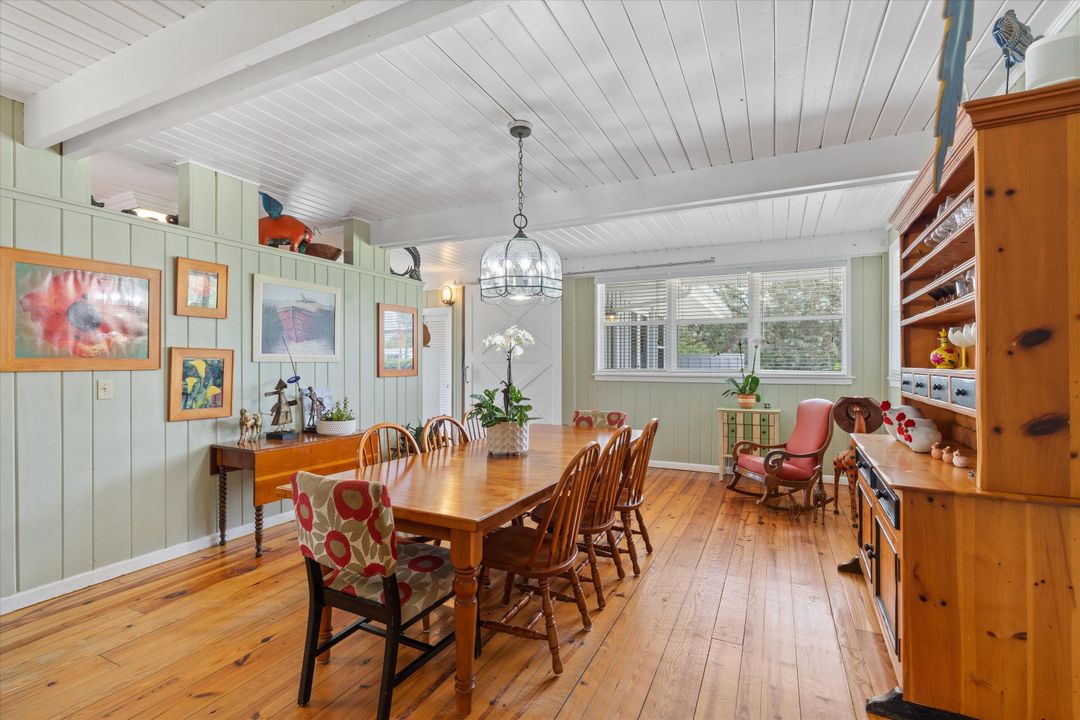 Active With Contract: $1,895,000 (4 beds, 3 baths, 3765 Square Feet)