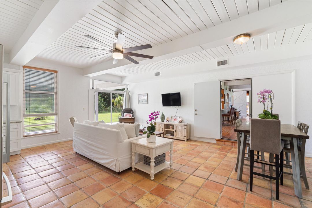 Active With Contract: $1,895,000 (4 beds, 3 baths, 3765 Square Feet)