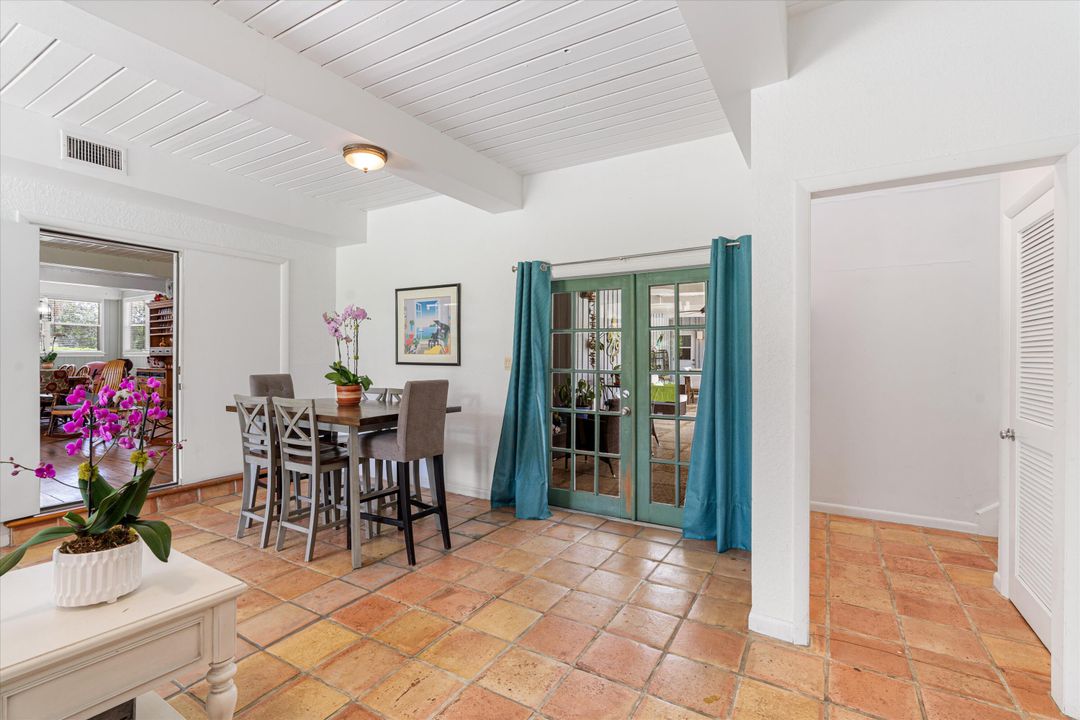 Active With Contract: $1,895,000 (4 beds, 3 baths, 3765 Square Feet)