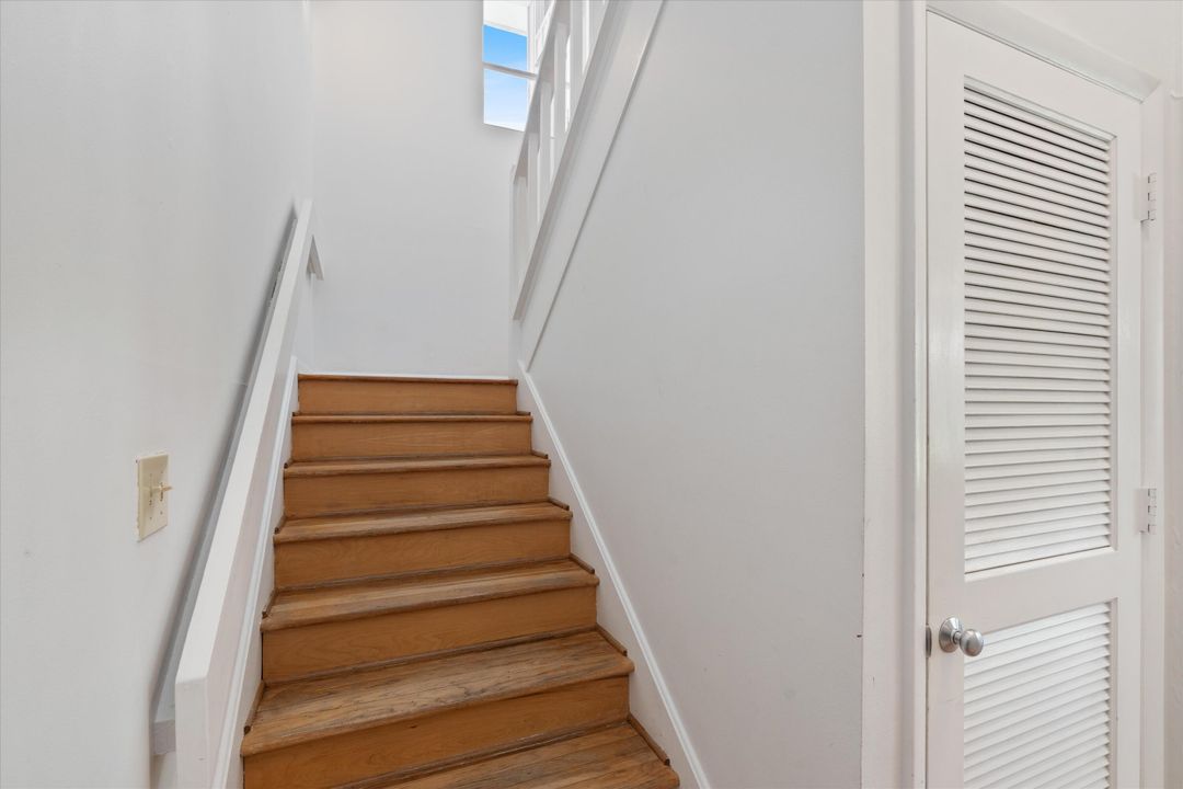 Active With Contract: $1,895,000 (4 beds, 3 baths, 3765 Square Feet)