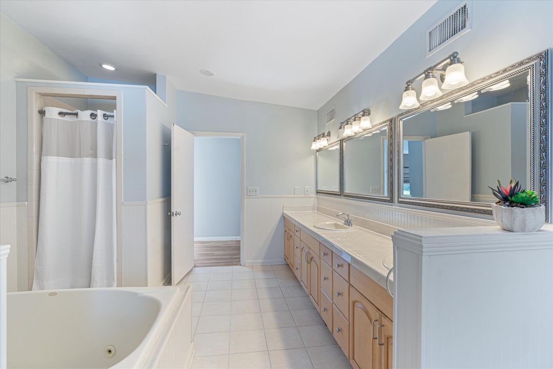 Active With Contract: $1,895,000 (4 beds, 3 baths, 3765 Square Feet)