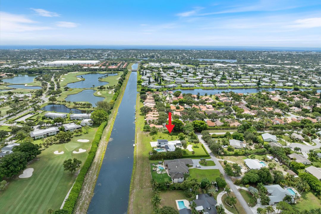 Active With Contract: $1,895,000 (4 beds, 3 baths, 3765 Square Feet)