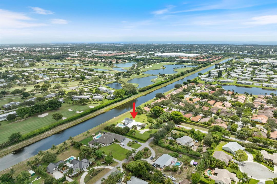 Active With Contract: $1,895,000 (4 beds, 3 baths, 3765 Square Feet)